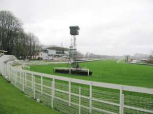 découvrez l'histoire fascinante de l'hippodrome de saint-cloud et explorez ses visites guidées pour une expérience unique au cœur des courses hippiques.