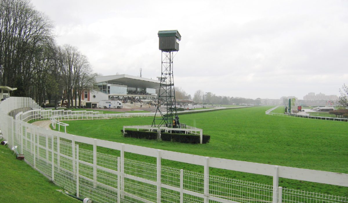 découvrez l'histoire fascinante de l'hippodrome de saint-cloud et explorez ses visites guidées pour une expérience unique au cœur des courses hippiques.