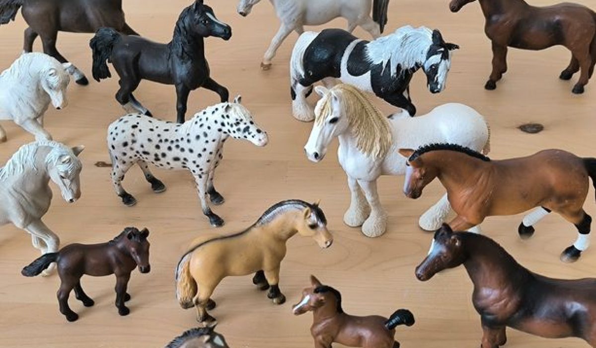 découvrez comment identifier un cheval schleich rare et précieux grâce à nos conseils experts et guide détaillé pour collectionneurs passionnés.